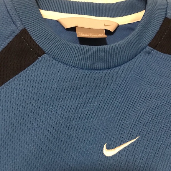 NIKE Performance Top - Picture 7 of 11